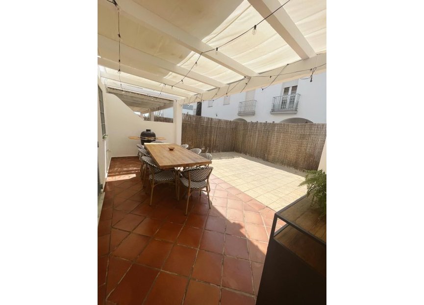 Resale - House - Townhouse - Estepona - Atalaya