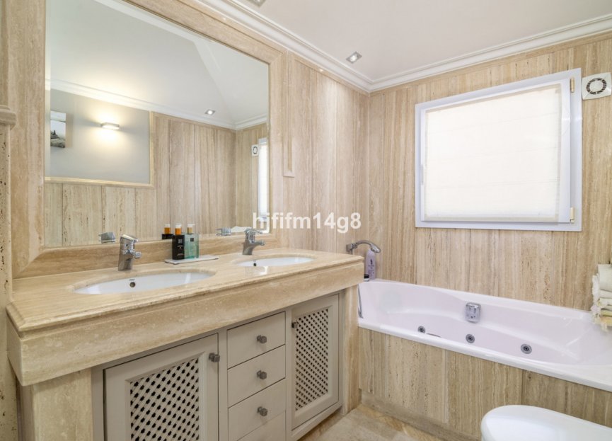 Reventa - Apartment - Penthouse - Marbella - Nueva Andalucia