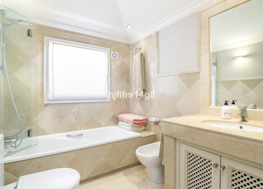 Reventa - Apartment - Penthouse - Marbella - Nueva Andalucia