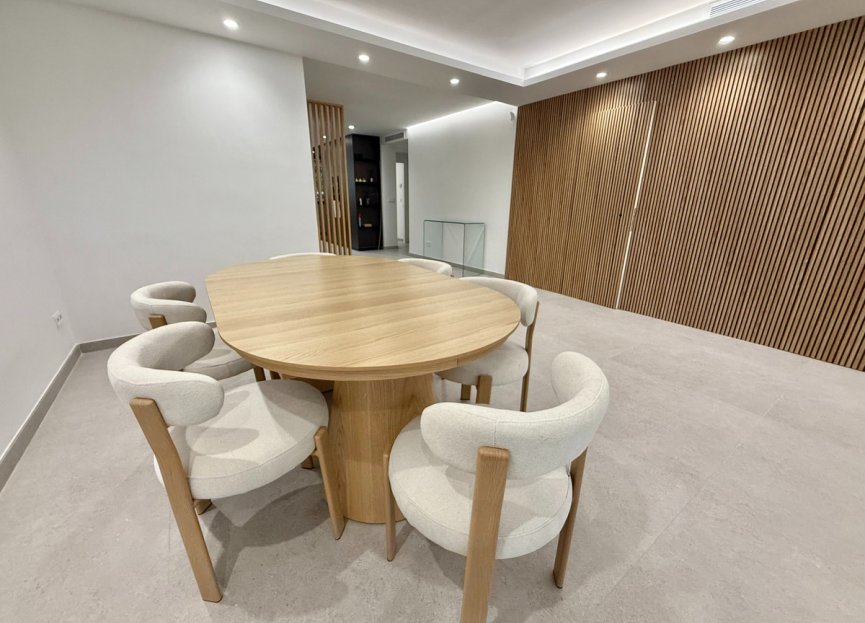 Resale - Ground floor apartment - Estepona - Estepona Centro