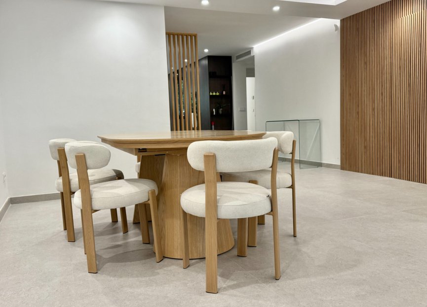 Resale - Ground floor apartment - Estepona - Estepona Centro