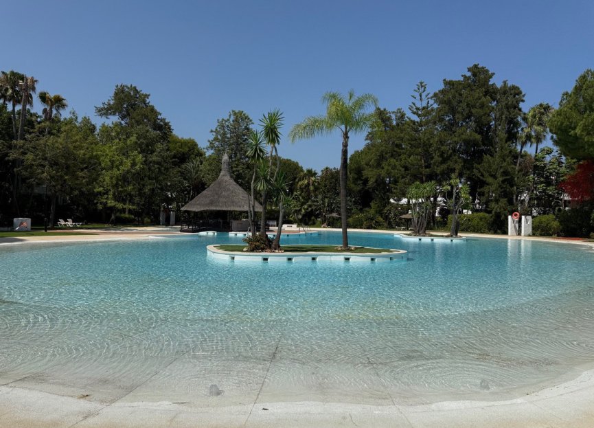 Resale - Ground floor apartment - Estepona - Estepona Centro