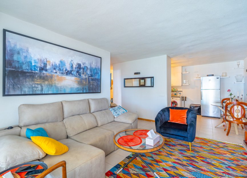 Resale - Apartment - Middle Floor Apartment - Estepona - Atalaya