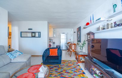 Resale - Apartment - Middle Floor Apartment - Estepona - Atalaya