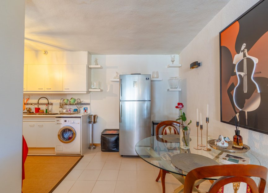 Resale - Apartment - Middle Floor Apartment - Estepona - Atalaya