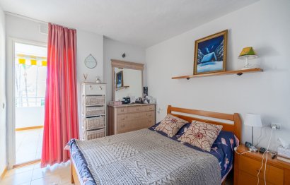 Resale - Apartment - Middle Floor Apartment - Estepona - Atalaya