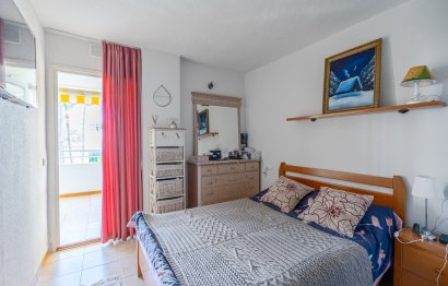 Resale - Apartment - Middle Floor Apartment - Estepona - Atalaya