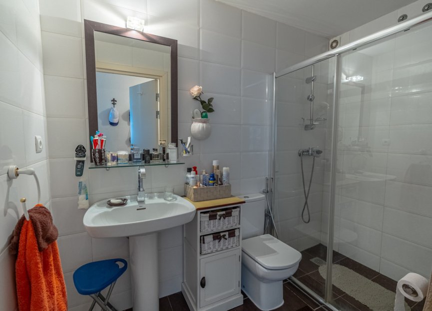 Resale - Apartment - Middle Floor Apartment - Estepona - Atalaya