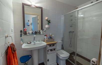 Resale - Apartment - Middle Floor Apartment - Estepona - Atalaya