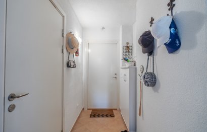 Resale - Apartment - Middle Floor Apartment - Estepona - Atalaya