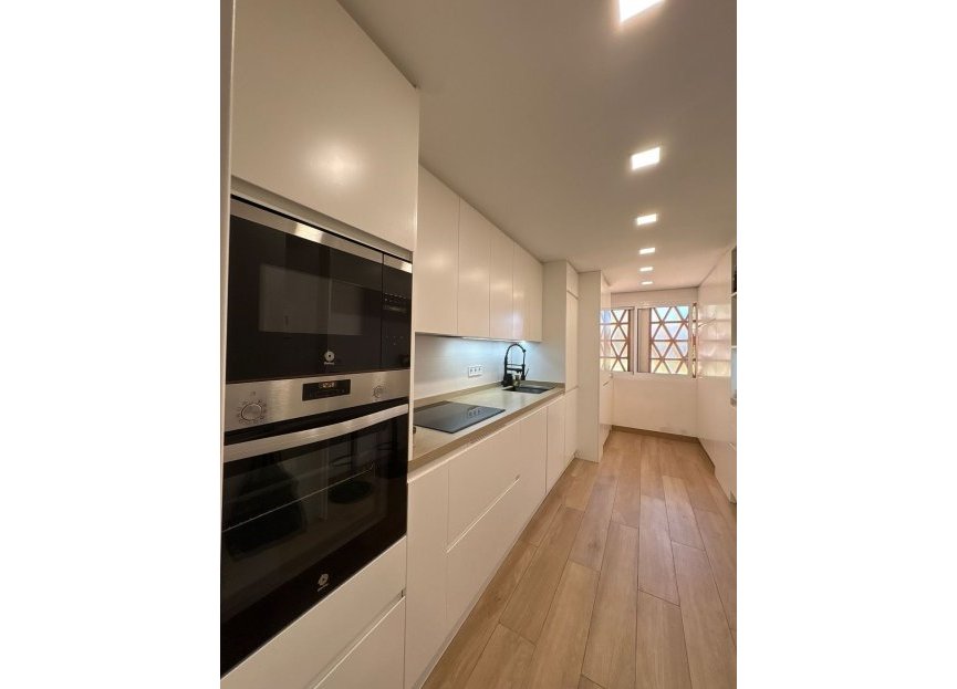 Reventa - Ground floor apartment - Estepona - Estepona Centro