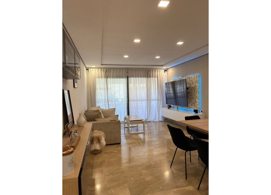 Reventa - Ground floor apartment - Estepona - Estepona Centro