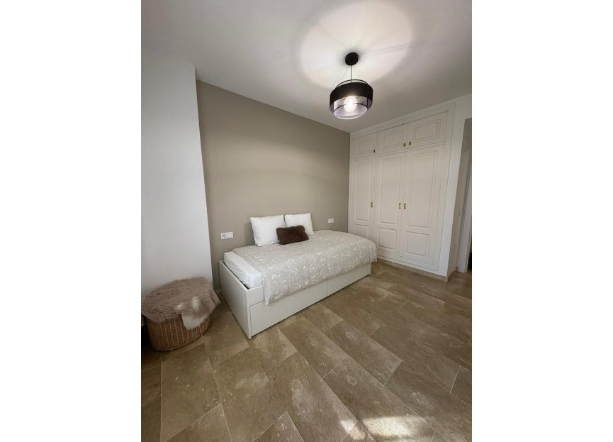 Reventa - Ground floor apartment - Estepona - Estepona Centro