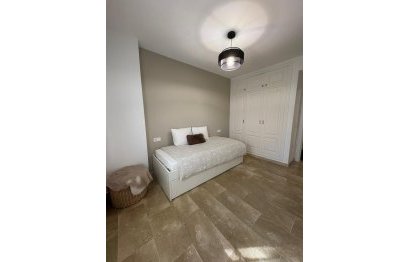 Reventa - Ground floor apartment - Estepona - Estepona Centro