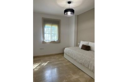 Reventa - Ground floor apartment - Estepona - Estepona Centro