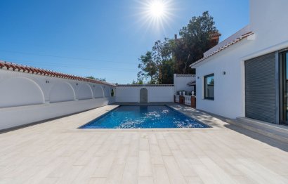 Resale - House - Detached Villa - Benalmádena - Benalmadena Centro