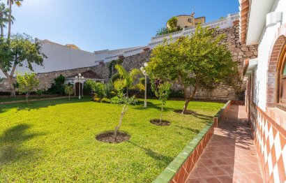 Resale - House - Detached Villa - Benalmádena - Benalmadena Centro