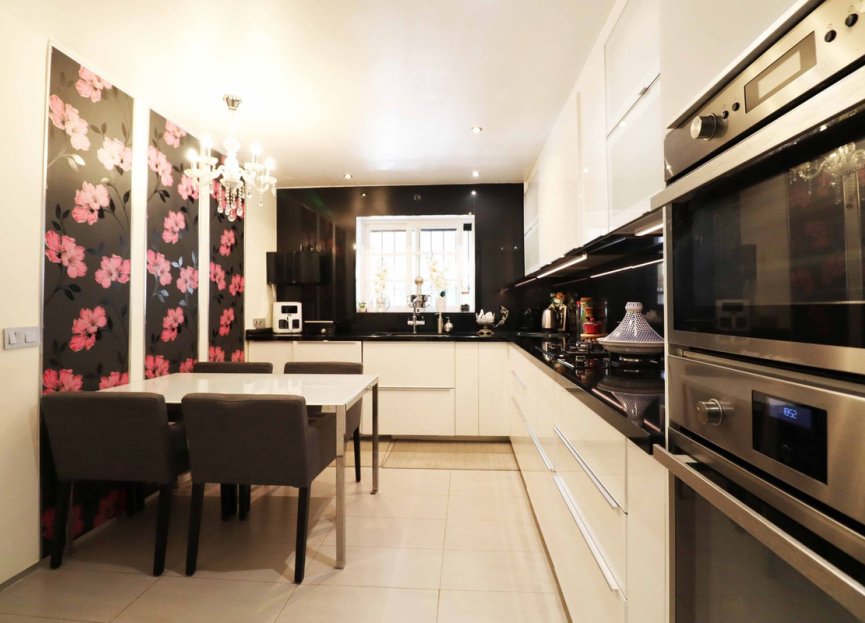 Resale - House - Townhouse - Estepona - Atalaya