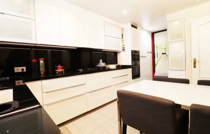 Resale - House - Townhouse - Estepona - Atalaya