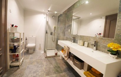 Resale - House - Townhouse - Estepona - Atalaya