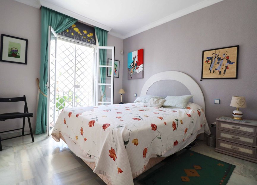 Resale - House - Townhouse - Estepona - Atalaya