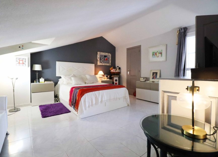 Resale - House - Townhouse - Estepona - Atalaya