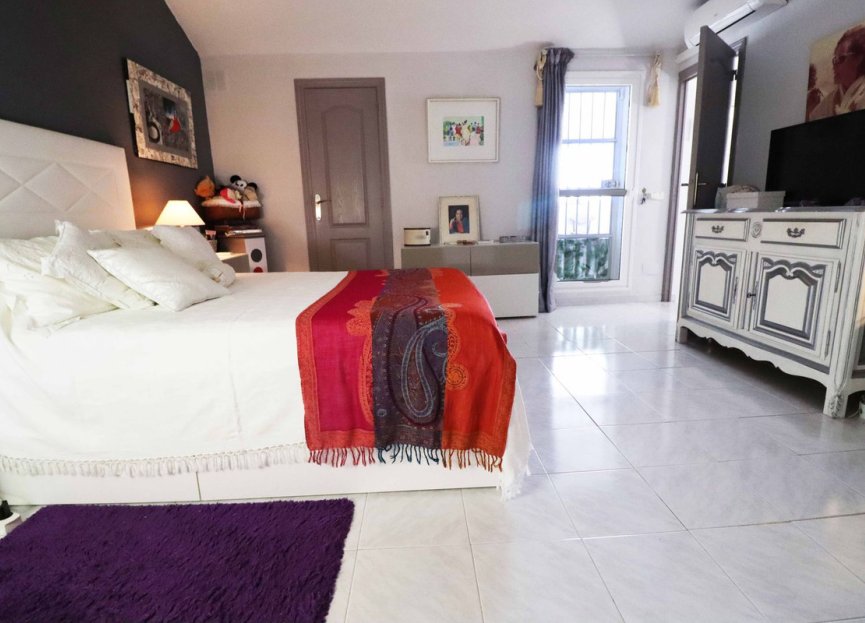 Resale - House - Townhouse - Estepona - Atalaya