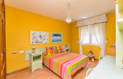 Resale - House - Detached Villa - Benalmádena - Benalmadena Costa