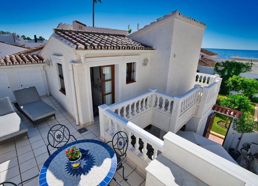 Resale - House - Semi-Detached House - Estepona - Estepona Centro