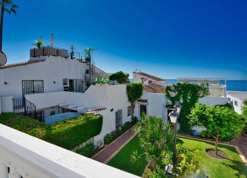 Resale - House - Semi-Detached House - Estepona - Estepona Centro