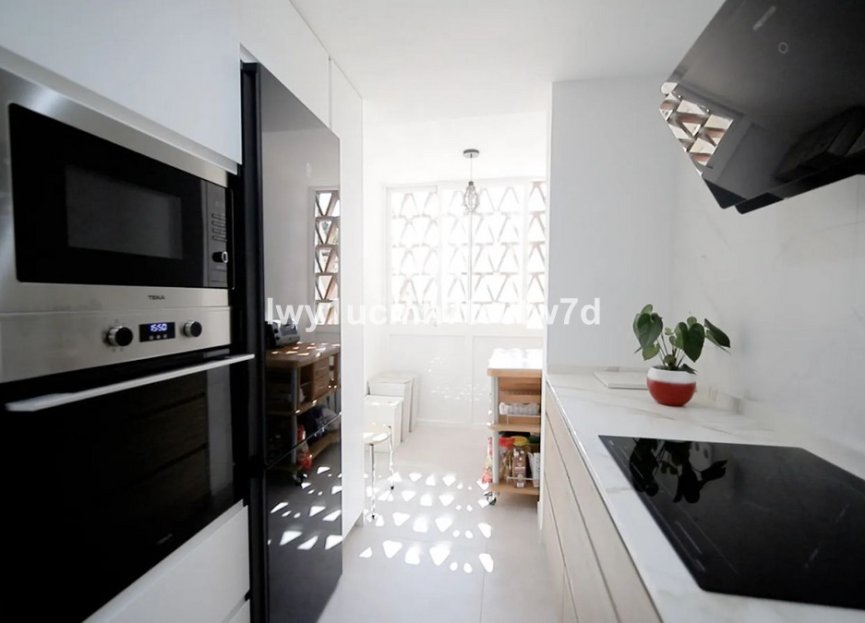 Resale - Apartment - Penthouse - Benalmádena - Torrequebrada
