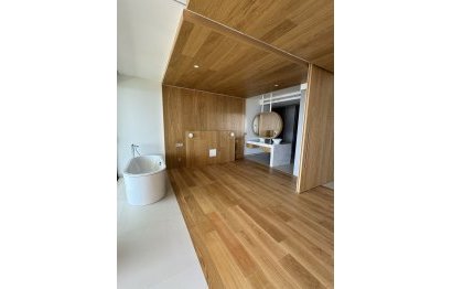 Resale - Apartment - Middle Floor Apartment - Fuengirola - Fuengirola Centro