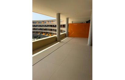 Resale - Apartment - Middle Floor Apartment - Fuengirola - Fuengirola Centro