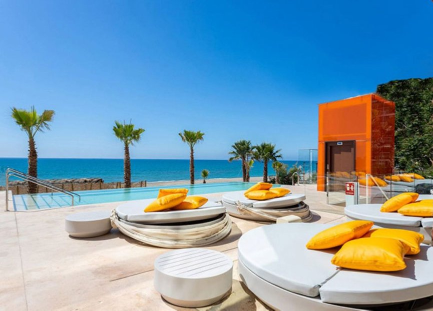 Resale - Apartment - Middle Floor Apartment - Fuengirola - Fuengirola Centro