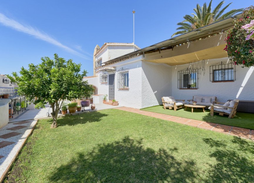 Resale - House - Detached Villa - Fuengirola - Fuengirola Centro