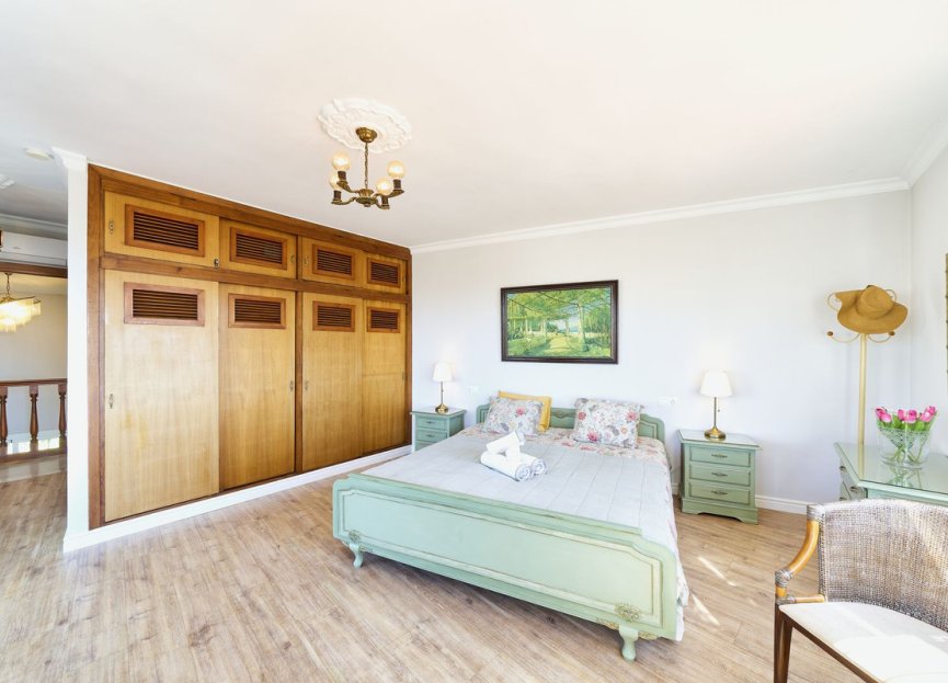 Resale - House - Detached Villa - Fuengirola - Fuengirola Centro