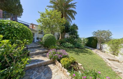 Resale - House - Detached Villa - Fuengirola - Fuengirola Centro