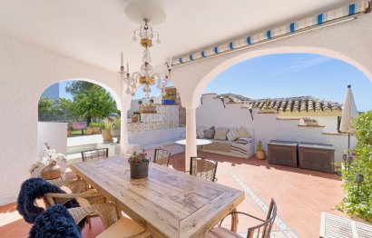 Resale - House - Detached Villa - Fuengirola - Fuengirola Centro