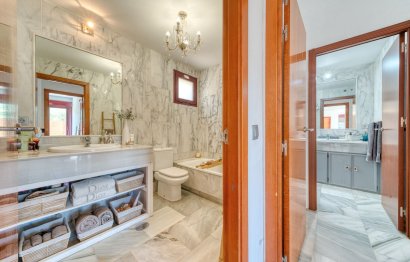 Resale - House - Detached Villa - Benahavís - Benahavís Centro