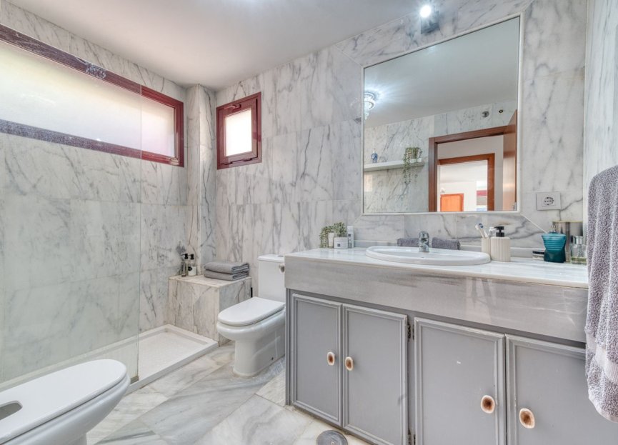 Resale - House - Detached Villa - Benahavís - Benahavís Centro