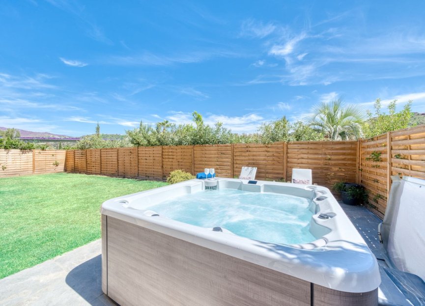 Resale - House - Detached Villa - Benahavís - Benahavís Centro