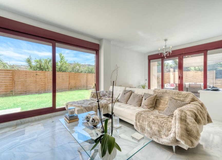 Resale - House - Detached Villa - Benahavís - Benahavís Centro