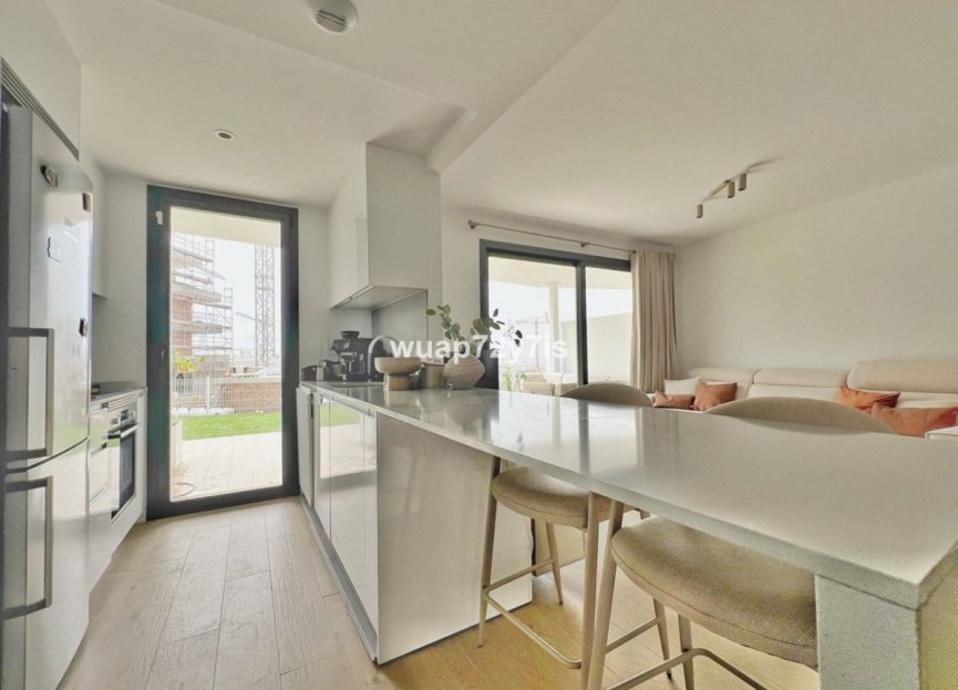 Resale - Ground floor apartment - Estepona - Estepona Centro