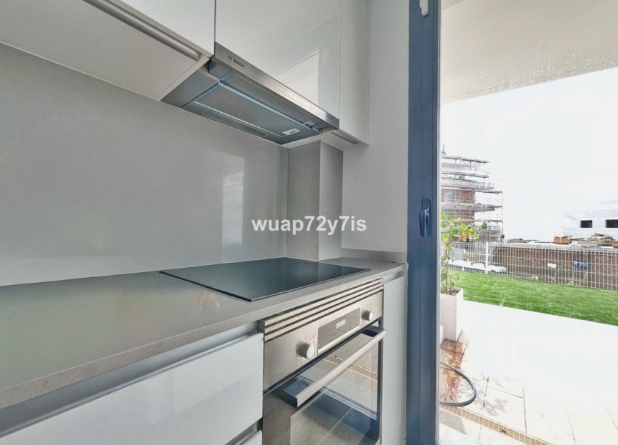 Resale - Ground floor apartment - Estepona - Estepona Centro