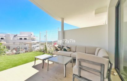 Resale - Ground floor apartment - Estepona - Estepona Centro