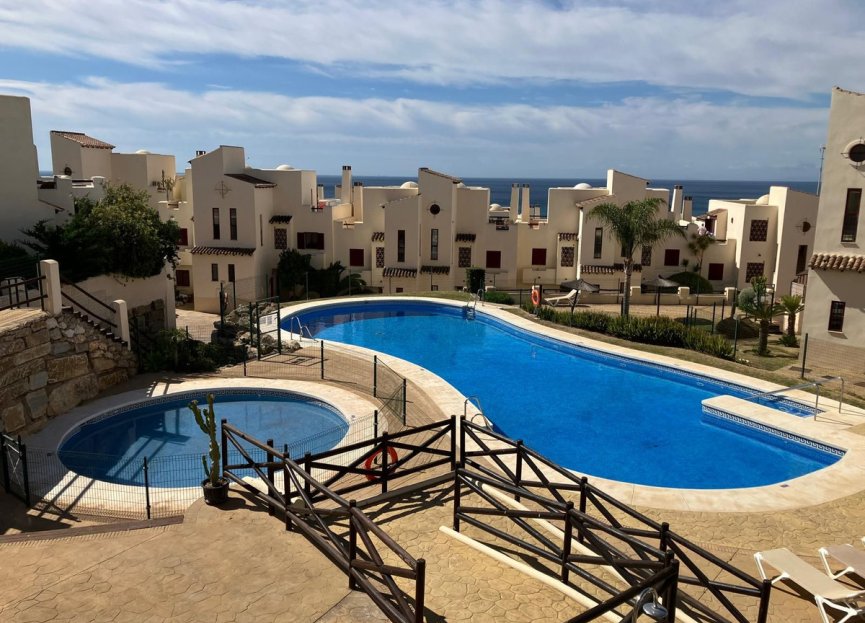 Resale - Apartment - Middle Floor Apartment - Casares - Casares Playa