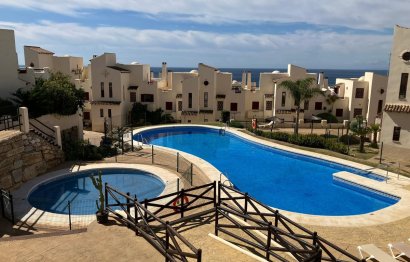 Resale - Apartment - Middle Floor Apartment - Casares - Casares Playa