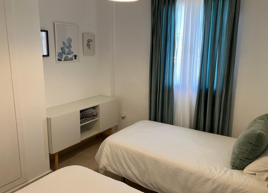 Resale - Apartment - Middle Floor Apartment - Casares - Casares Playa