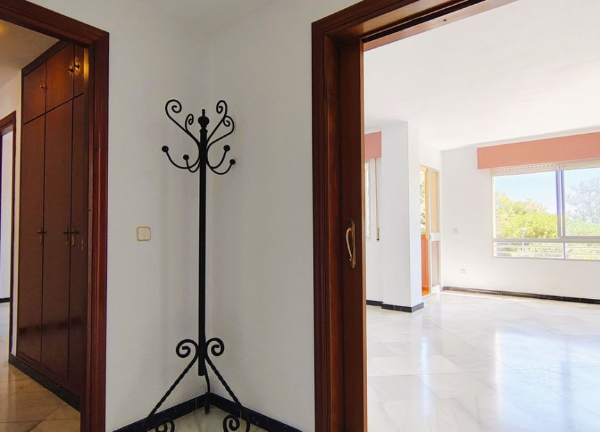 Resale - Apartment - Middle Floor Apartment - Marbella - San Pedro De Alcantara