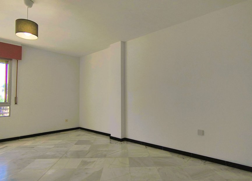 Resale - Apartment - Middle Floor Apartment - Marbella - San Pedro De Alcantara